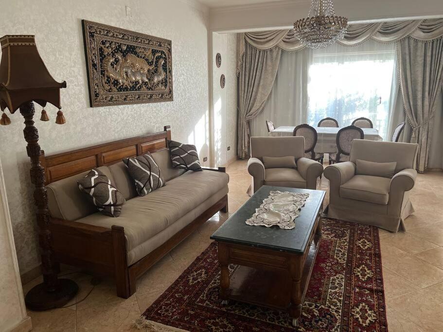 Comfortable 3br In New Maadi Appartement *